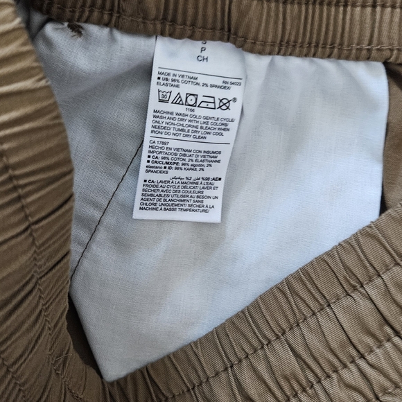 NWT Old Navy Men's Tan Jogger 7 Inch Pull On Shorts - Picture 4 of 5